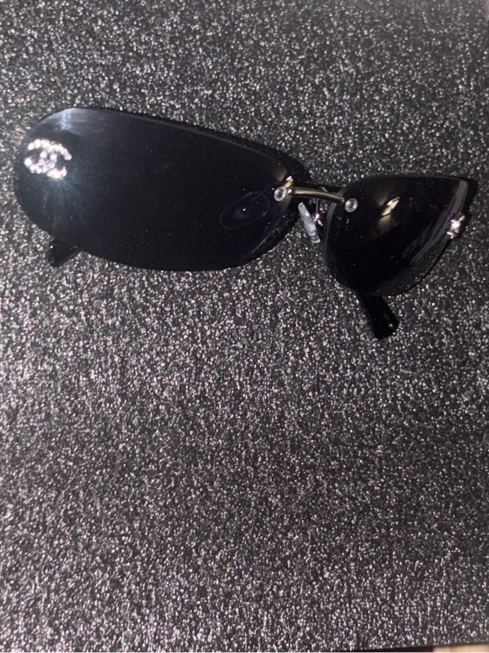 🕶️ Crystal 🪩 CC Rimless Sunglasses 🕶️ - Picture 3 of 16